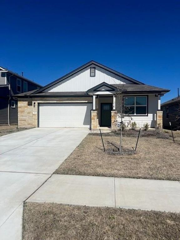 217 GREENS BAYOU TRL, Hutto, TX 78634