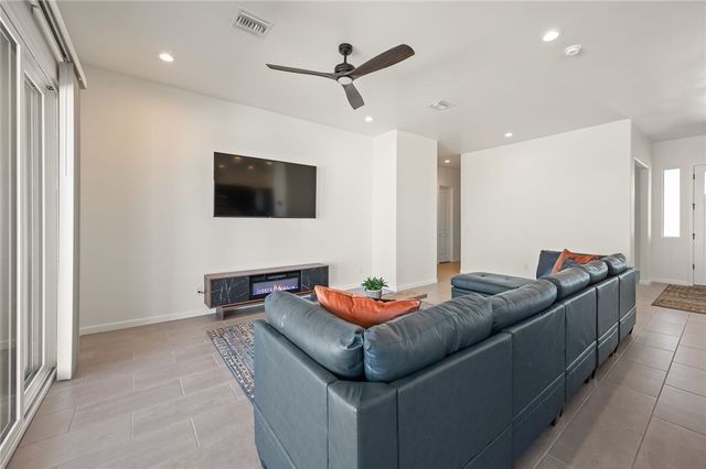 3259 Esmerelda Drive, Bullhead City, AZ 86429