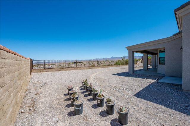 3259 Esmerelda Drive, Bullhead City, AZ 86429