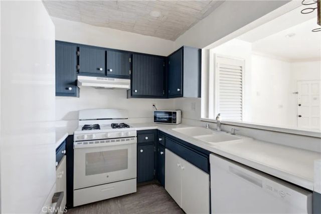 23609 Del Monte Drive 295, Valencia, CA 91355