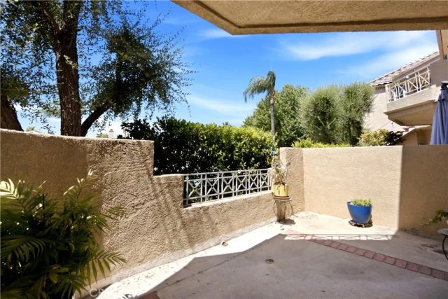 23609 Del Monte Drive 295, Valencia, CA 91355