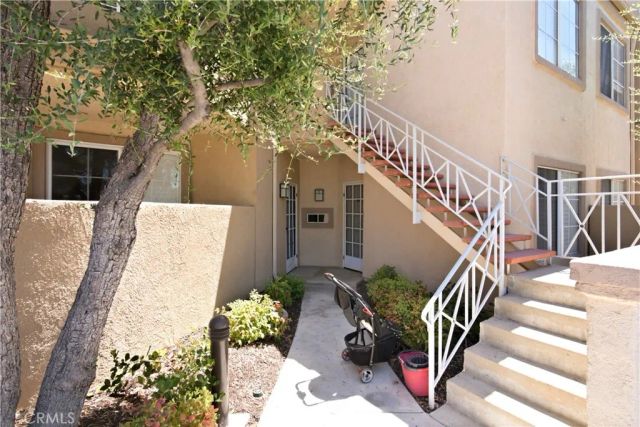 23609 Del Monte Drive 295, Valencia, CA 91355