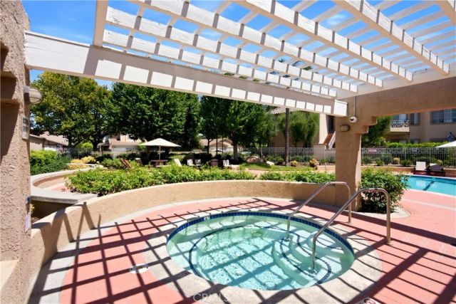23609 Del Monte Drive 295, Valencia, CA 91355