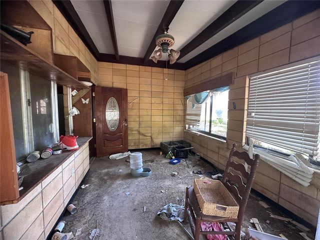 9315 E TREASURE ISLAND AVENUE, Leesburg, FL 34788