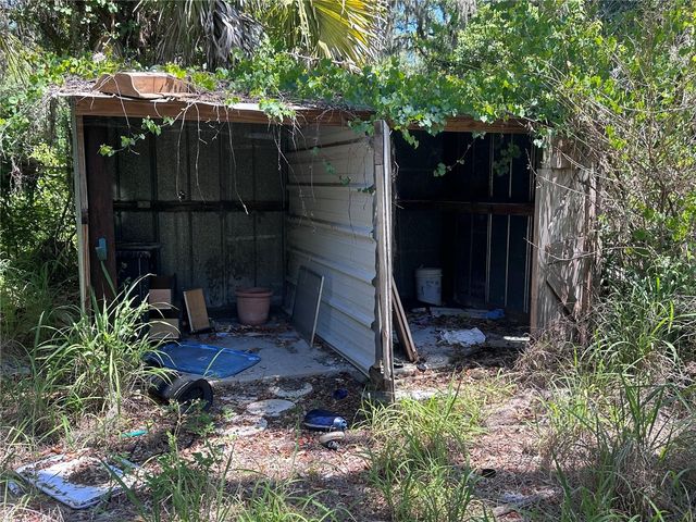 9315 E TREASURE ISLAND AVENUE, Leesburg, FL 34788