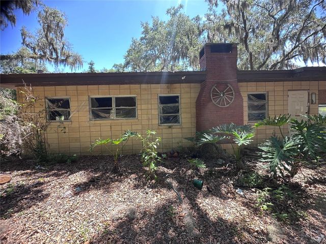 9315 E TREASURE ISLAND AVENUE, Leesburg, FL 34788