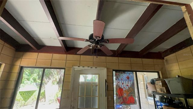 9315 E TREASURE ISLAND AVENUE, Leesburg, FL 34788