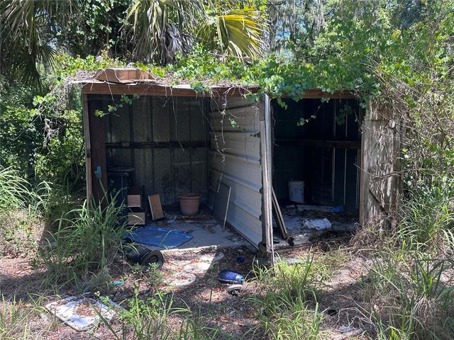 9315 E TREASURE ISLAND AVENUE, Leesburg, FL 34788