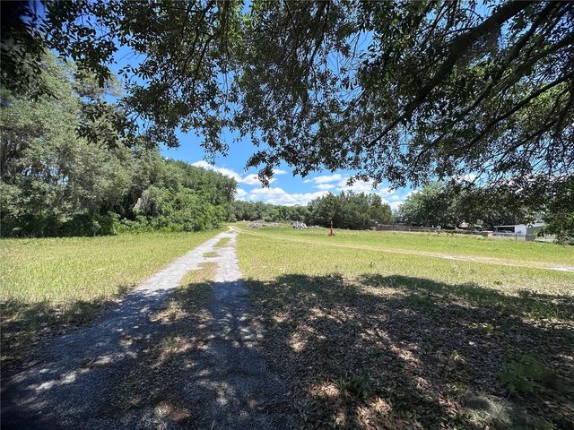 9315 E TREASURE ISLAND AVENUE, Leesburg, FL 34788