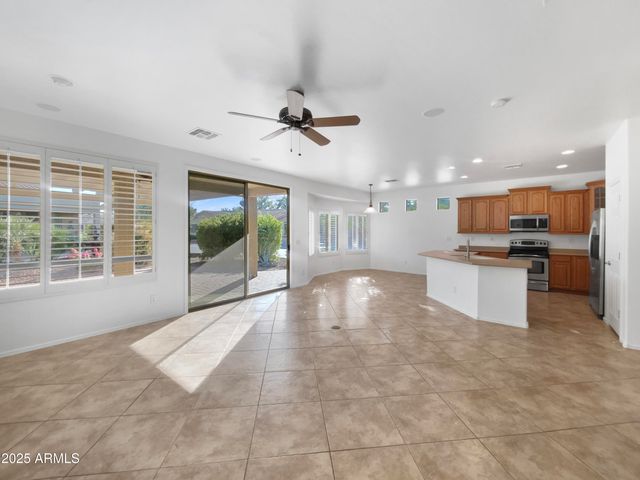 42643 W CONSTELLATION Drive, Maricopa, AZ 85138