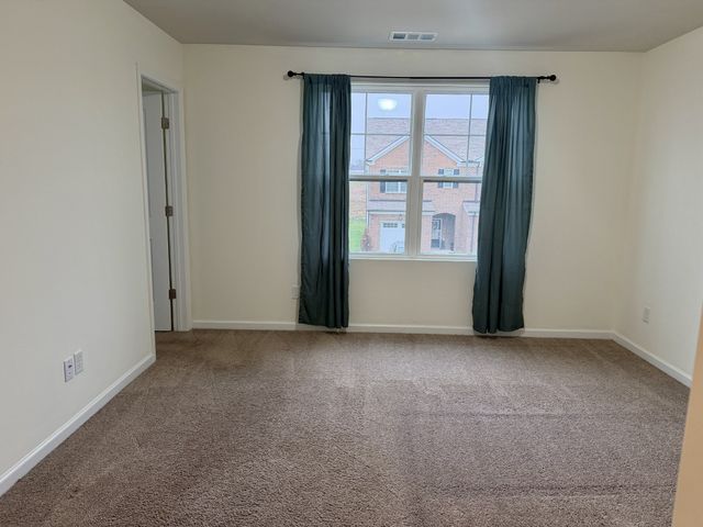 150 Fister Dr, Lebanon, TN 37090