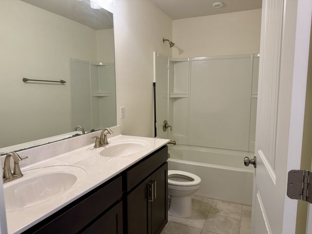 150 Fister Dr, Lebanon, TN 37090