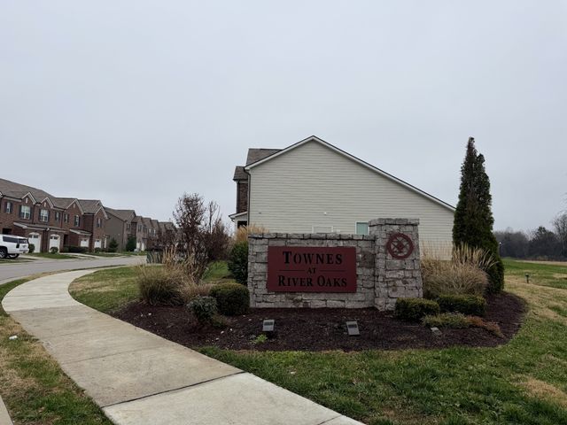 150 Fister Dr, Lebanon, TN 37090