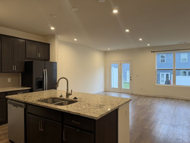 150 Fister Dr, Lebanon, TN 37090