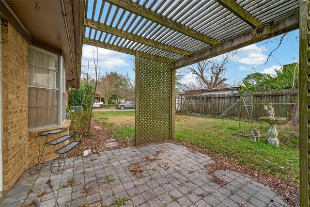 4303 Brownstone Lane, Houston, TX 77053