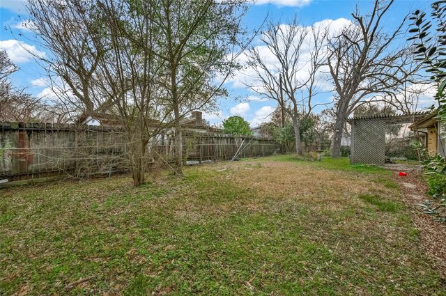 4303 Brownstone Lane, Houston, TX 77053