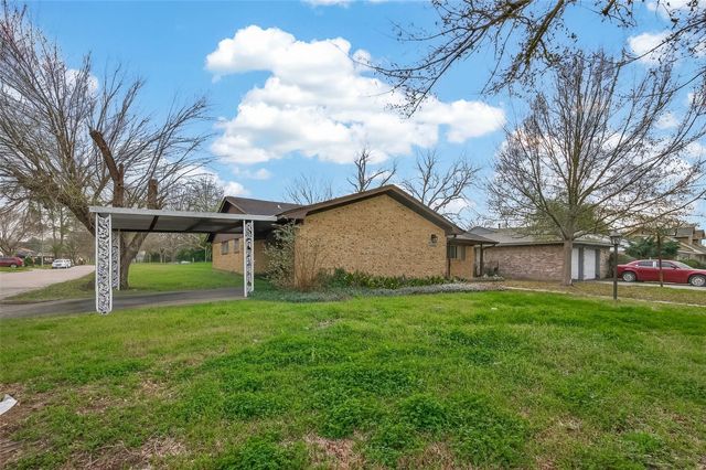 4303 Brownstone Lane, Houston, TX 77053