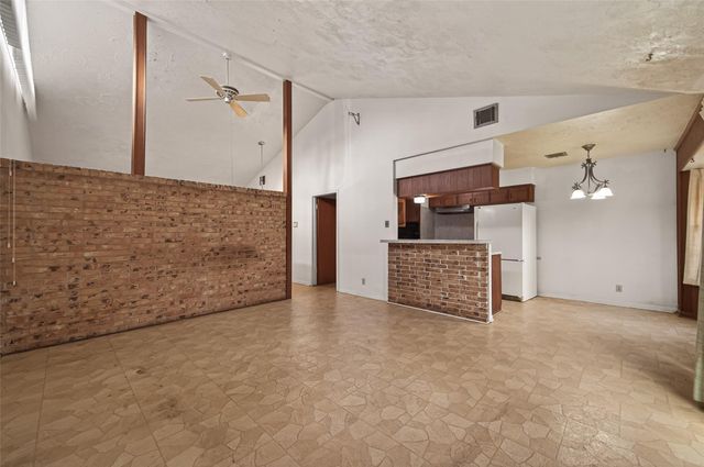 4303 Brownstone Lane, Houston, TX 77053