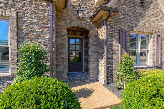 25 RIVERSEDGE CV N, Arlington, TN 38002