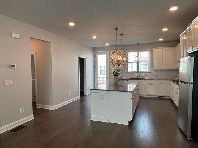 4275 Sand Pine Aly, Doraville, GA 30360