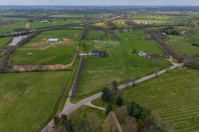 3600 Briar Hill Road, Lexington, KY 40516