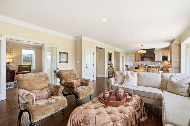 3600 Briar Hill Road, Lexington, KY 40516