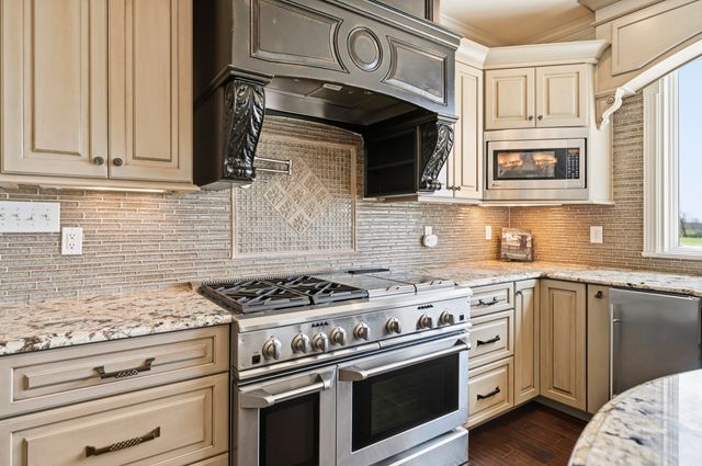 3600 Briar Hill Road, Lexington, KY 40516