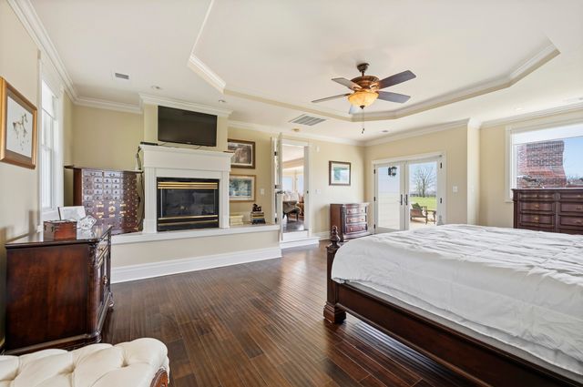 3600 Briar Hill Road, Lexington, KY 40516