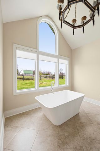 3600 Briar Hill Road, Lexington, KY 40516