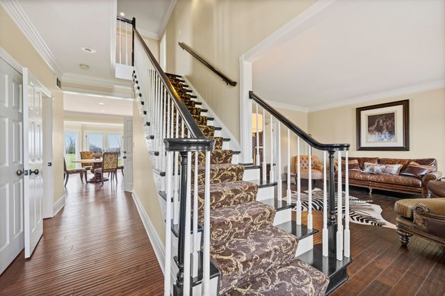 3600 Briar Hill Road, Lexington, KY 40516