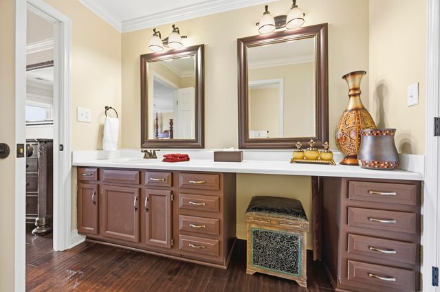 3600 Briar Hill Road, Lexington, KY 40516