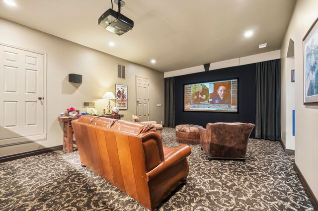 3600 Briar Hill Road, Lexington, KY 40516