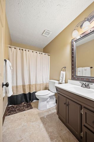 3600 Briar Hill Road, Lexington, KY 40516