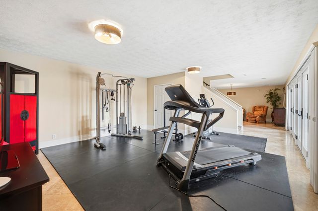 3600 Briar Hill Road, Lexington, KY 40516