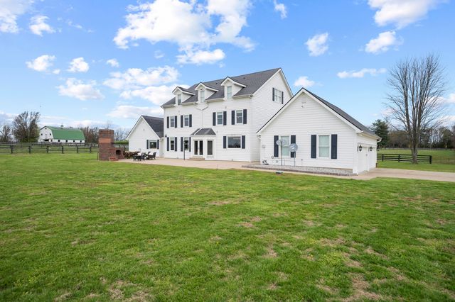 3600 Briar Hill Road, Lexington, KY 40516