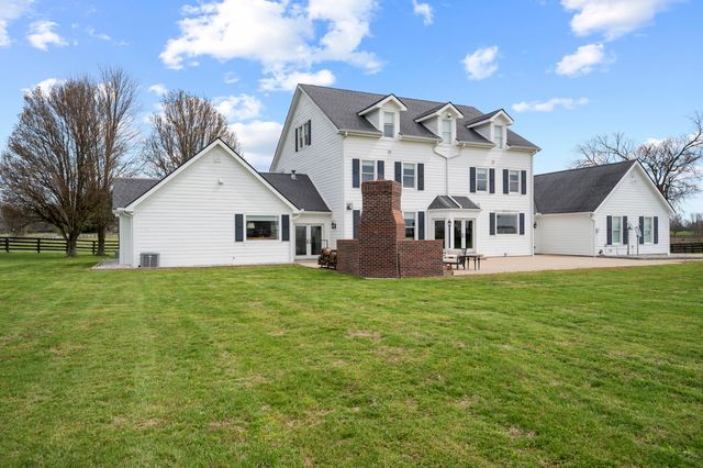 3600 Briar Hill Road, Lexington, KY 40516