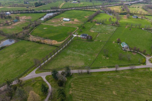 3600 Briar Hill Road, Lexington, KY 40516