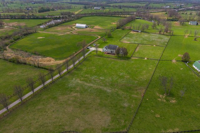 3600 Briar Hill Road, Lexington, KY 40516