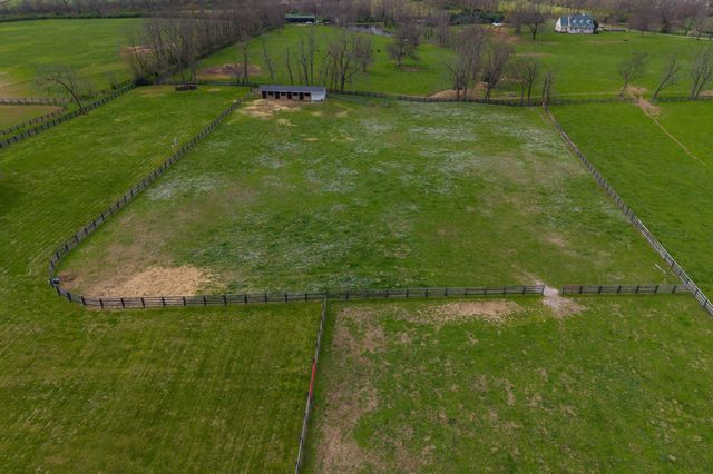 3600 Briar Hill Road, Lexington, KY 40516