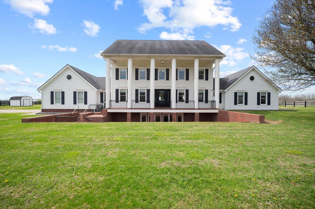 3600 Briar Hill Road, Lexington, KY 40516