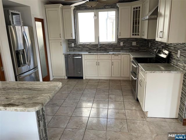 138 Pompton Avenue, Verona, NJ 07044