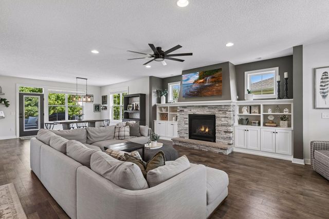 4163 Monarch Court, Lake Elmo, MN 55042