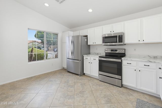 10511 W READE Avenue, Glendale, AZ 85307
