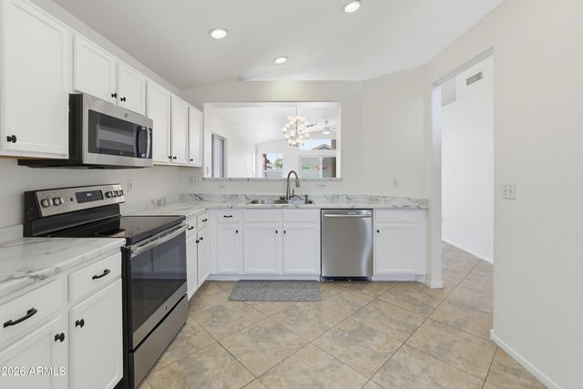 10511 W READE Avenue, Glendale, AZ 85307