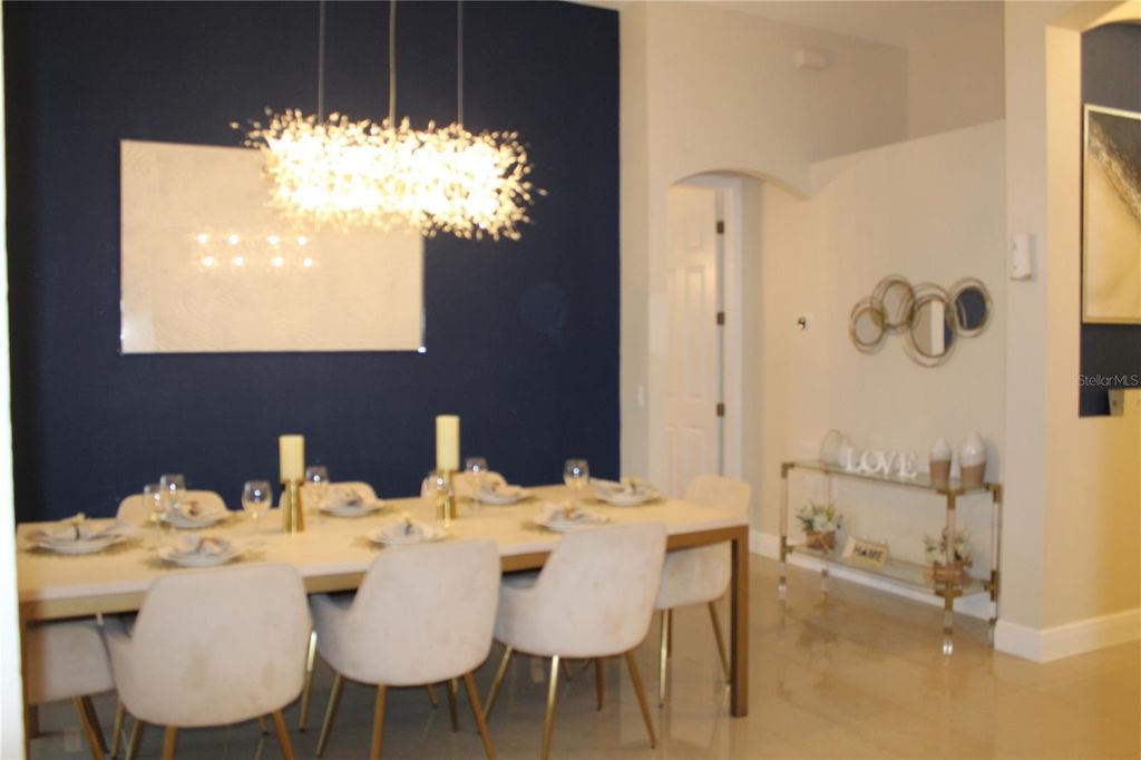 Image 16 of property listing at 3839 GOLDEN FEATHER WAY, Kissimmee, FL 34746