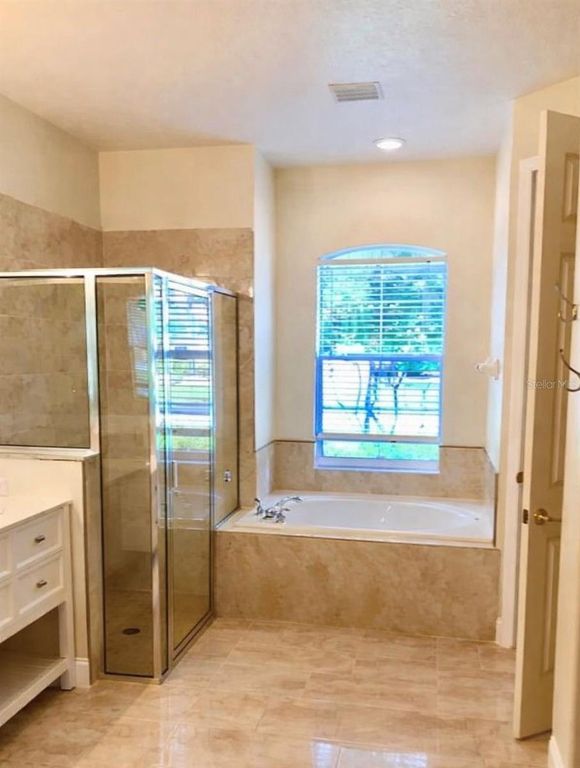 Image 22 of property listing at 3839 GOLDEN FEATHER WAY, Kissimmee, FL 34746