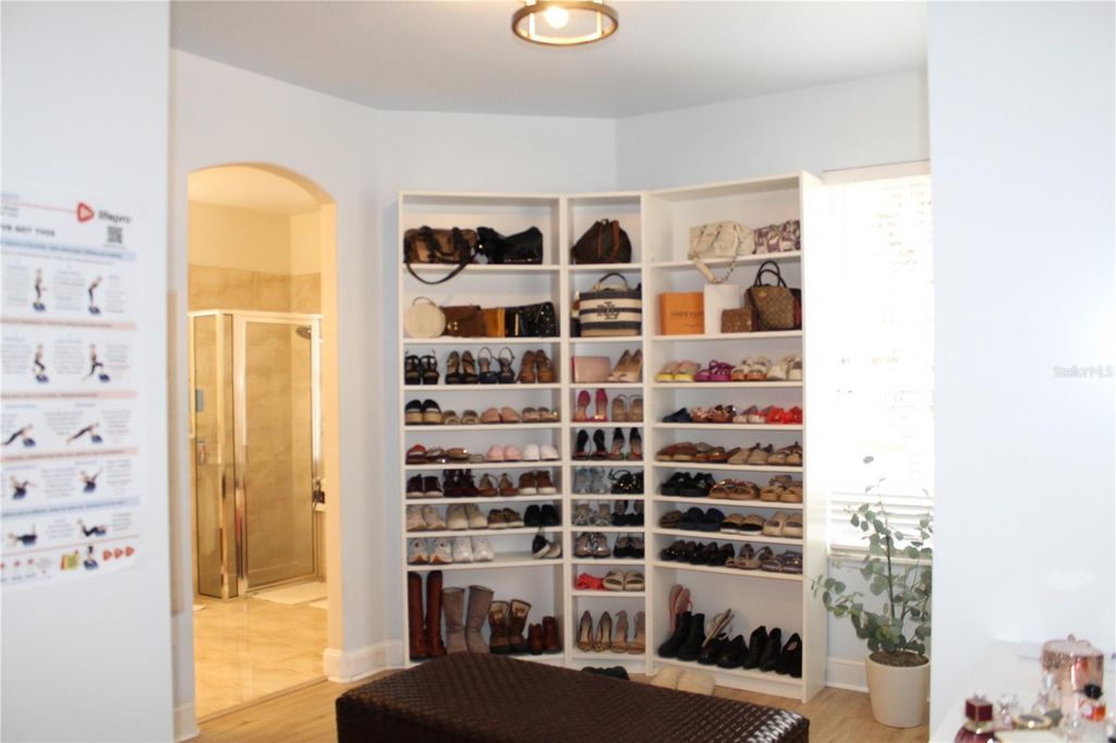 Image 24 of property listing at 3839 GOLDEN FEATHER WAY, Kissimmee, FL 34746