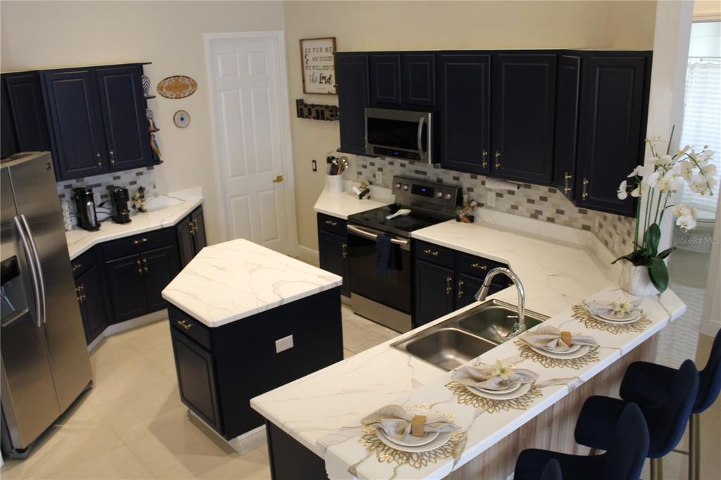 Image 35 of property listing at 3839 GOLDEN FEATHER WAY, Kissimmee, FL 34746