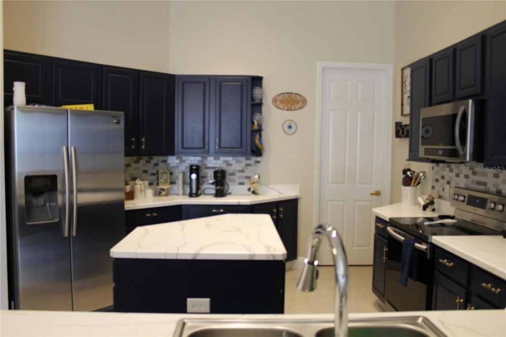 Image 36 of property listing at 3839 GOLDEN FEATHER WAY, Kissimmee, FL 34746