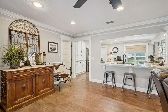 2530 E NEW YORK AVENUE, Deland, FL 32724